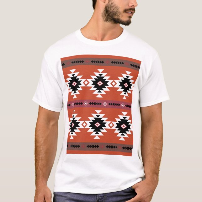 Camiseta Aztec Padrão Geométrico Colorido (Frente)