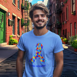 Camiseta Azul de Fita de Consciência do Autismo Personaliza<br><div class="desc">Camisetas de reconhecimento do Autismo personalizado para uma caminhada de arrecadação de fundos ou uma festa para sensibilizar os amigos autistas ou a família. Uma legal mãe ou um pai do autismo que pode ser personalizado com qualquer texto abaixo da fita quebra-cabeça de azul,  amarelo e vermelho.</div>