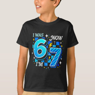 Camiseta Azul xadrez eu tinha 6 agora tenho 7 engraçado 67