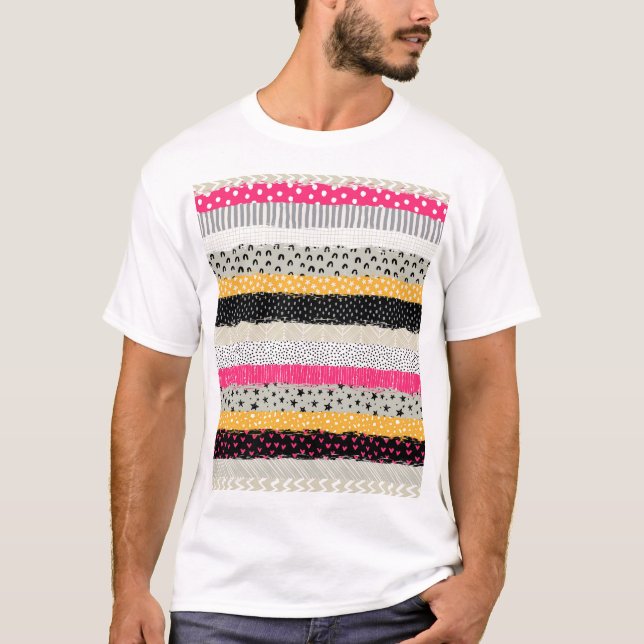 Camiseta Azulejos de patch: Design sem costura versátil. (Frente)