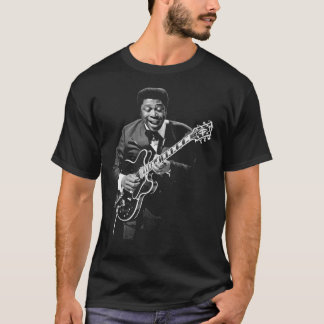 Camiseta B.B King Playing Guitar Premium