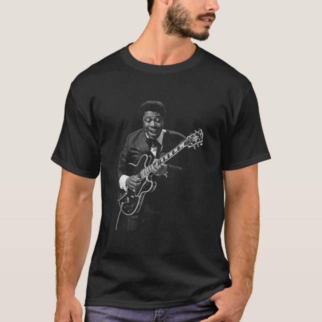 Camiseta B.B. King tocando violão (Frente)