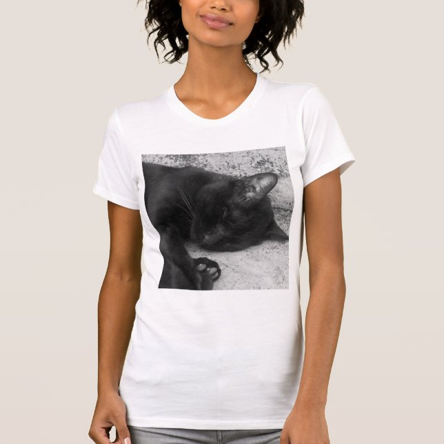 Camiseta B&W - Gato Dormindo (Frente)