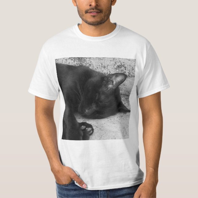 Camiseta B&W - Gato Dormindo (Frente)