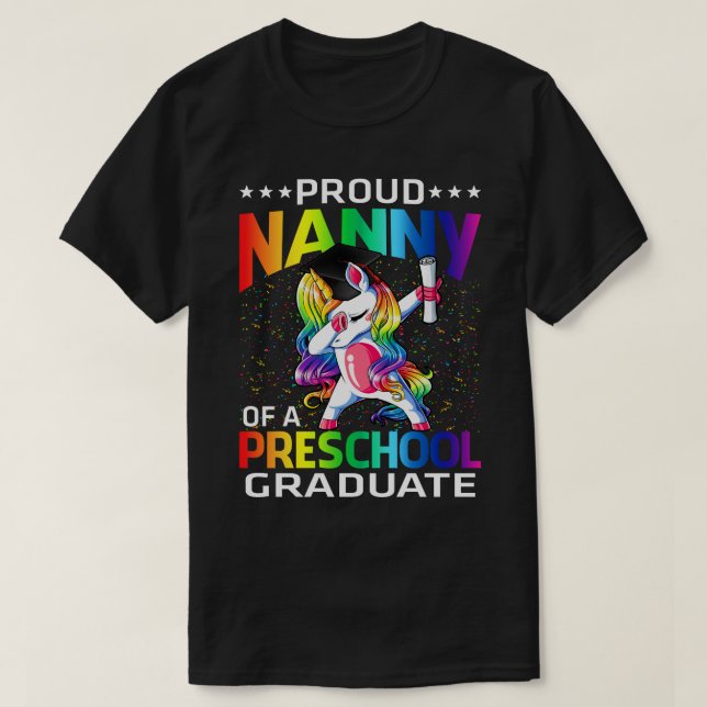 Camiseta Babá Orgulhosa De Um Formando De Pré-Escolas (Frente do Design)