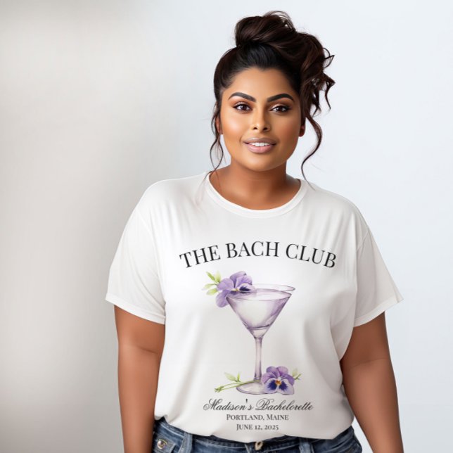 Camiseta Bach Club Purple Cocktail Girls Trip Personalizáve (The Bach Club Violet Martini T-shirt.)