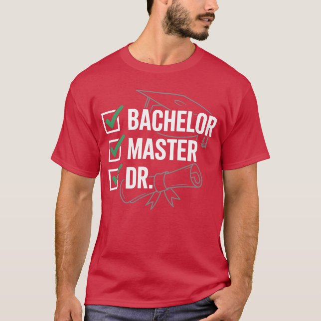 Camiseta Bachelor Master Dr Degreeriumphee friends (Frente)