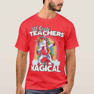 Camiseta Back to School 5th Grade Teacher Unicorn Magical T