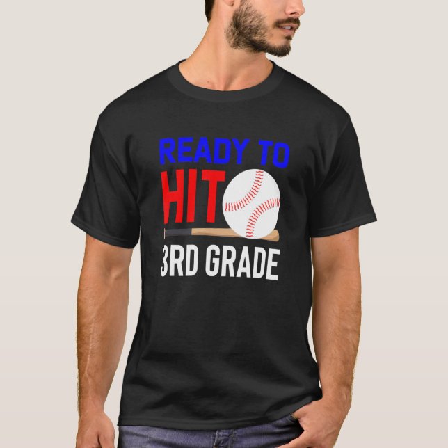 Camiseta Back To School Baseball Ready To Hit 3rd Grade Stu (Frente)