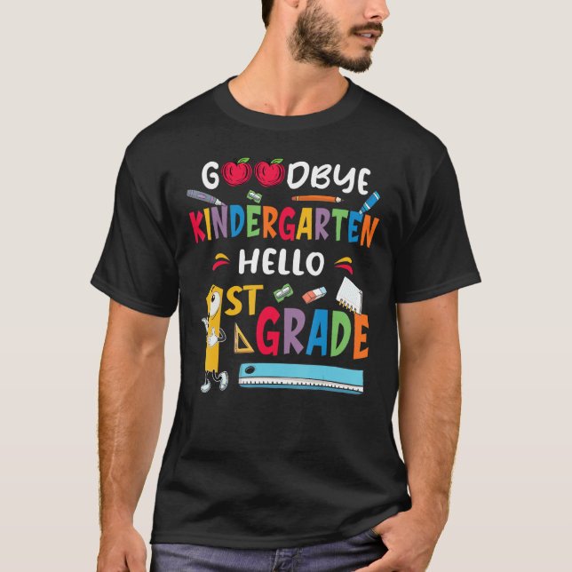 Camiseta Back to School Goodbye Kindergarten Hello 1st Grad (Frente)