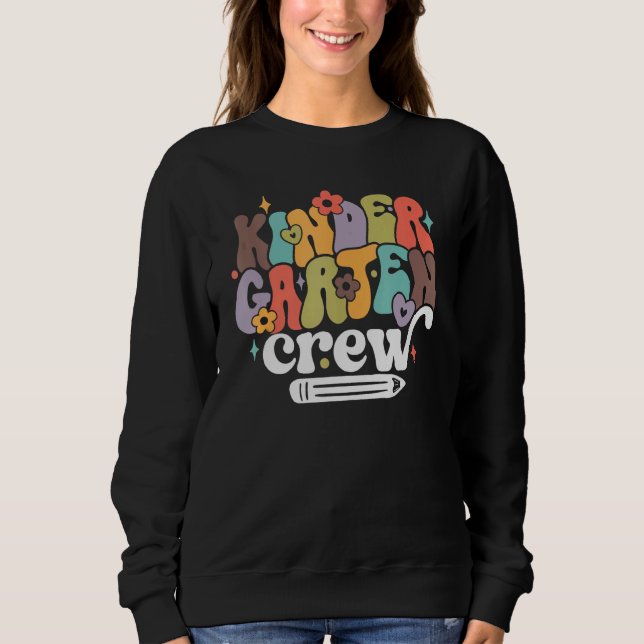 Camiseta Back To School Kindergarten Crew First Day Of Scho (Frente)