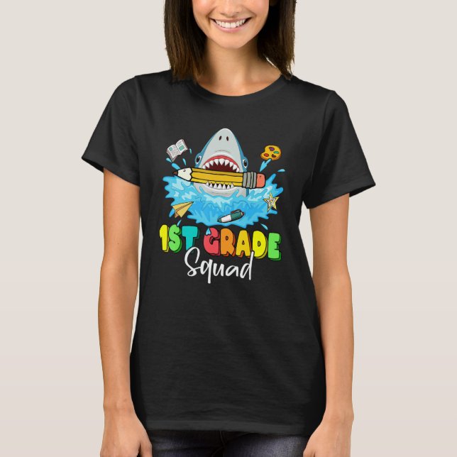 Camiseta Back To School Ready To Crush 1st Grade Squad Shar (Frente)