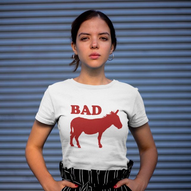 Camiseta Badass (Criador carregado)