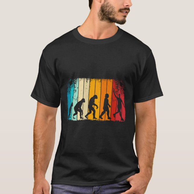 Camiseta Badminton Retro Com Evolução do Volante Darwin (Frente)