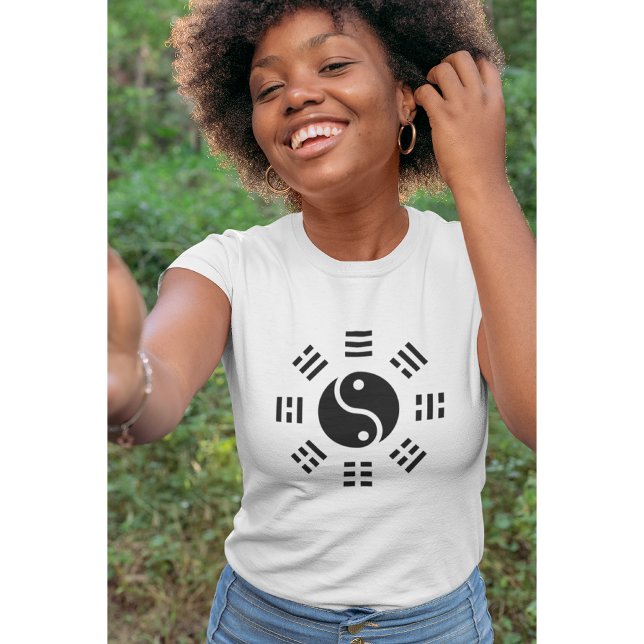 Camiseta Balança: Ba Gua, oito trigramas yin yang TCM (Criador carregado)