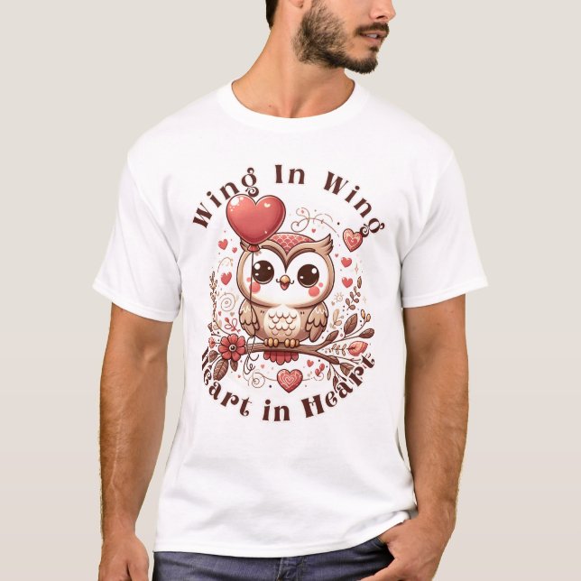 Camiseta Balão de Amor de Coruja Encantada (Frente)