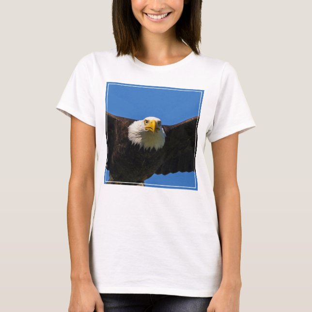 Camiseta Bald Eagle Flyby Up Close (Frente)