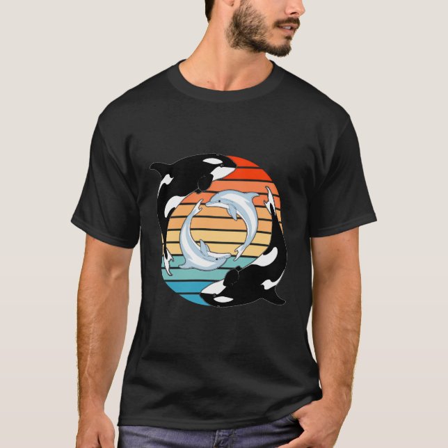 Camiseta Baleias Orca E Golfinhos Retro Sunset (Frente)