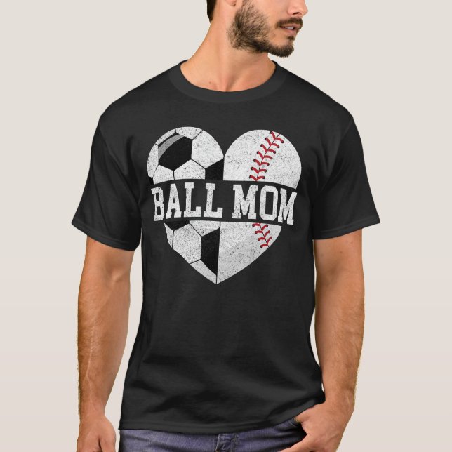 Camiseta Ball Mom  Heart Funny Baseball Soccer Mom retro (Frente)