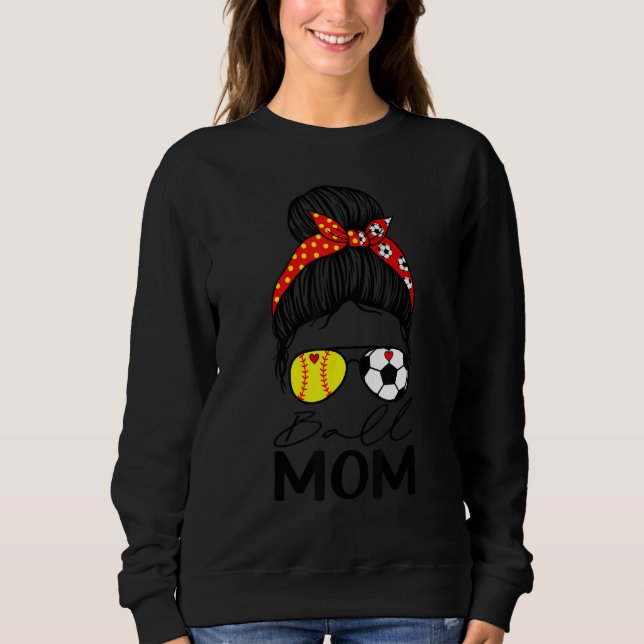 Camiseta Ball Mom  Softball Soccer Mom Messy Bun (Frente)