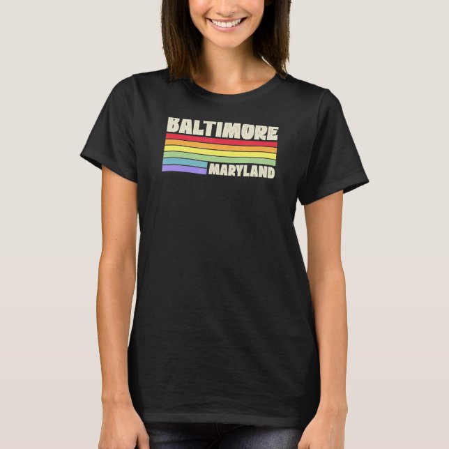 Camiseta Baltimore Maryland Pride Rainbow Flag Orgulho gay  (Frente)