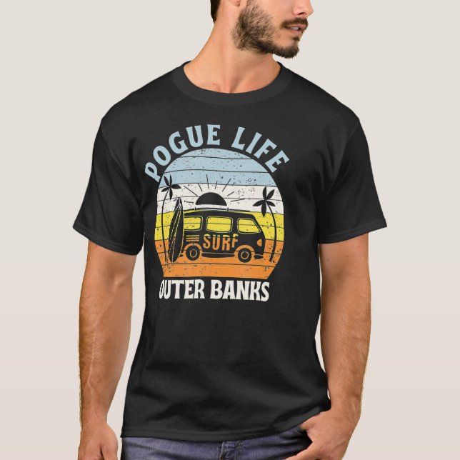 Camiseta Bancos externos Pogue Life OuterBanks Surfboard Va (Frente)