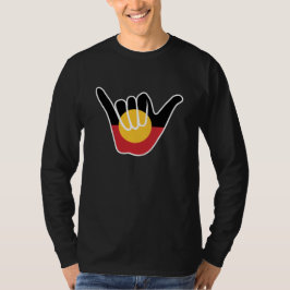 Camiseta Bandeira aborígene australiana sinal Shaka pendura