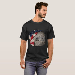 Camiseta Bandeira Americana com "1776 - 2026" na cinza