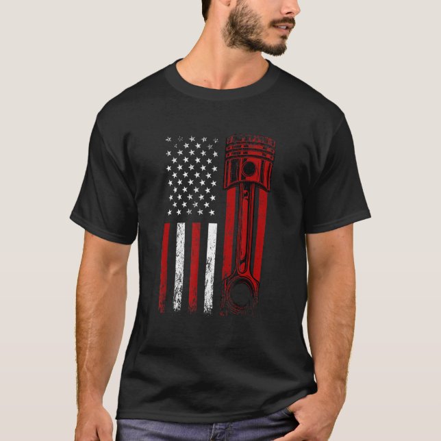 Camiseta Bandeira Americana Com Motor De Carro Desi Gráfico (Frente)