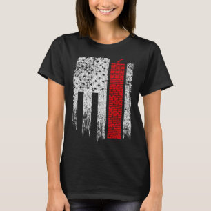 Camiseta Bandeira Americana Vermelha e Branca Vintage EUA P