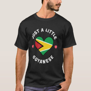 Camiseta Bandeira da Guiana Coração Só Um Pouco Guianense G