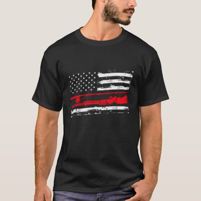 Camiseta Bandeira de Veado Espingarda de Vara de Pesca (Frente)