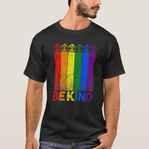 Camiseta Bandeira do Arco-íris do Poodle Antigo Seja Gentil