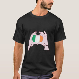 Camiseta Bandeira Irlandesa Sinal de Mão Coração Orgulho Ir