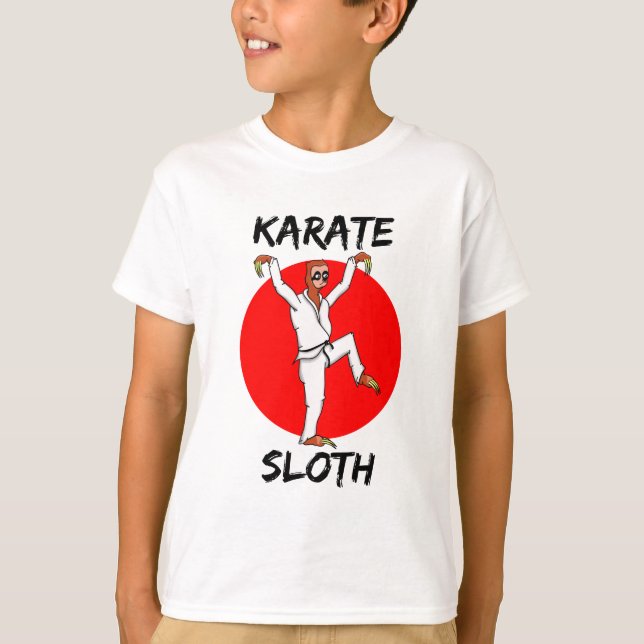 Camiseta Bandeira Japonesa Com Karate Sloth (Frente)