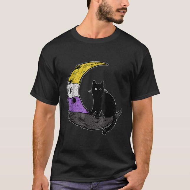 Camiseta Bandeira LGBT NonBinary do Gato Espacial da Lua Nã (Frente)