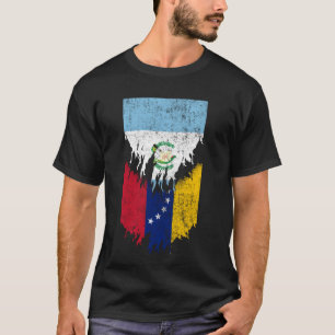 Camiseta Bandeiras guatemaltecas venezuelanas amontoadas na