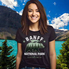 Camiseta Banff National Park Canada – Bear and Forest 