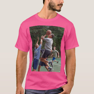 Camiseta Barack Obama Jogando Basquete