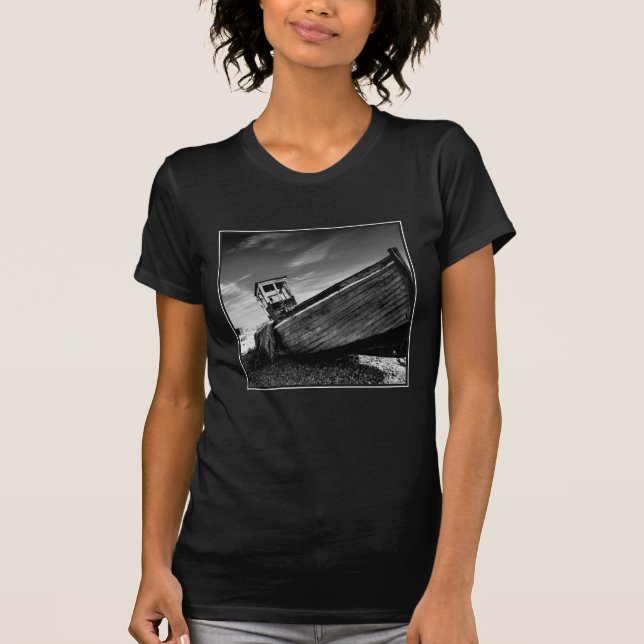 Camiseta Barco Abandonado Na Praia De Dungeness (Frente)