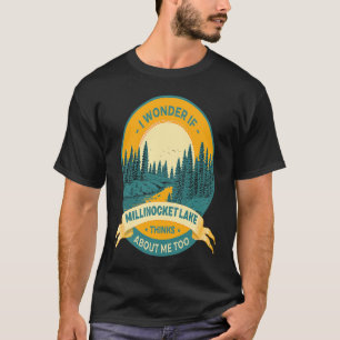 Camiseta Barco de pesca Acampamento de férias no lago Milli