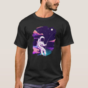 Camiseta Barco de Pesca Astronauta Espaço Oceano Lago Legal