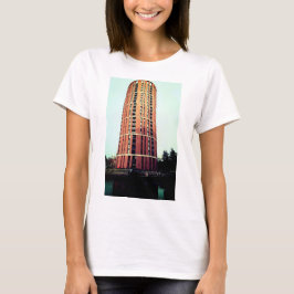 Camiseta Barco e edifício