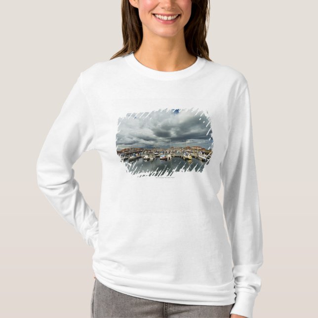 Camiseta Barcos em um porto (Frente)