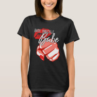 Bare Knuckle Boxing Babe com batom e polimento