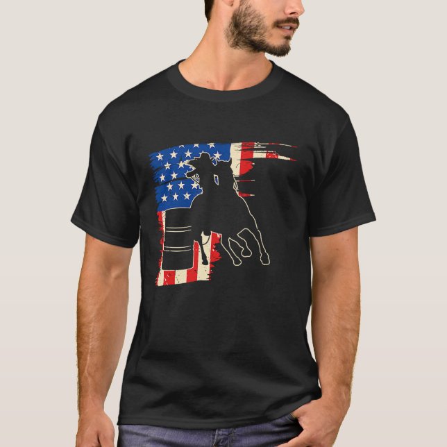 Camiseta Barrel Racer American Flag Patriotic Rodeo Barrel  (Frente)