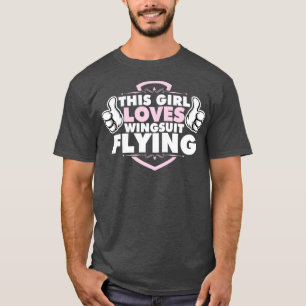 Camiseta base de menina saltando macacão com roupa de asa l