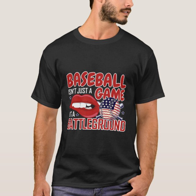 Camiseta Baseball American Flag Lip Bite Engraçado Cotação  (Frente)