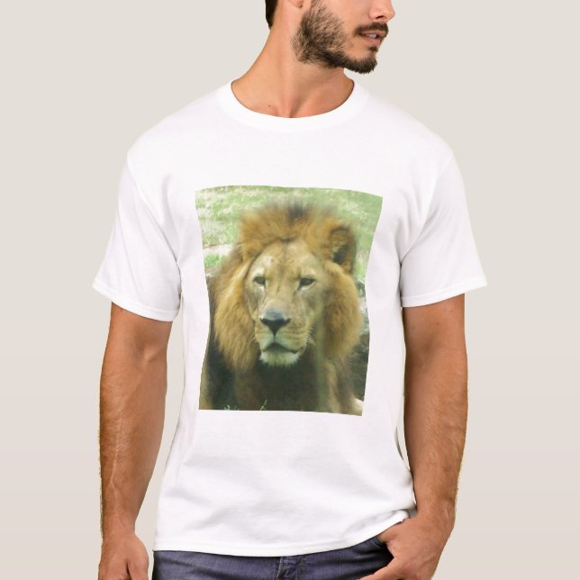 Camiseta Básica de Leão Masculino (Frente)