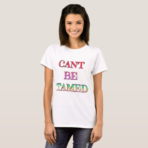 Camiseta básica de mulheres não pode ser violada